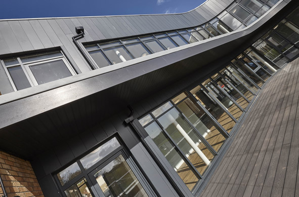 AluK curtain walling solution